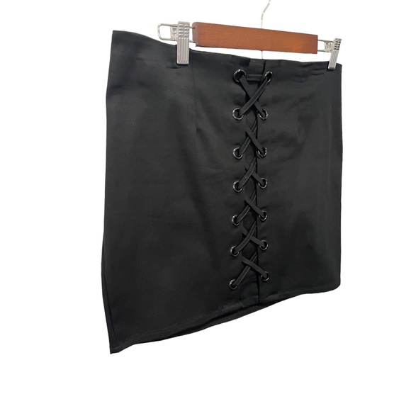 RUE  21 BLACK LACE UP GROMMET STYLE FRONT & BACK STRETCH WAIST SZ  LARGE NWT - Picture 5 of 6